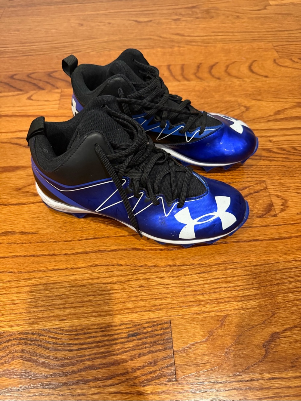 Under Armour Kids Blue and Black Baseball Cleats